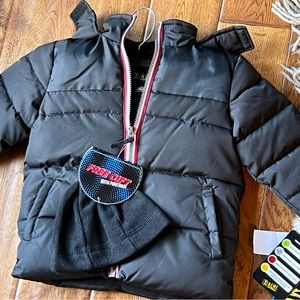 NWT iXtreme boys black puffer coat, size 2T